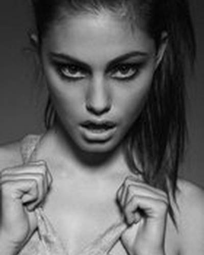 Фиби Тонкин фото