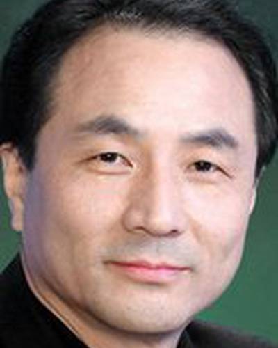 Ким Мён Гон фото