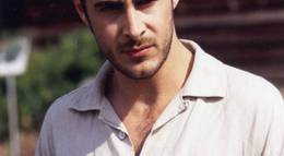 Кадр из фильма "Просто вопрос любви" - 2