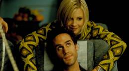 Кадр из фильма "Кое-что о Марте" - 2