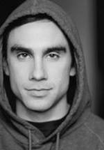 Ник Абрахам фото