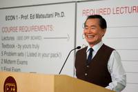 Кадр Ларри Краун