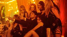 Кадр из фильма "Бомбейский бархат" - 1