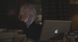 Кадр из фильма "Мистер Штейн идёт в онлайн" - 1