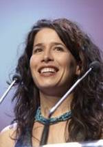 Андреа Менар фото