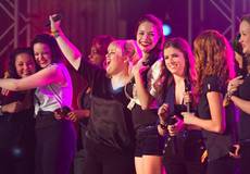 Сиквел «Идеального голоса» поставит Элизабет Бэнкс