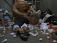 Кадр Существо в корзине 2