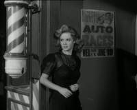 Кадр Стучись в любую дверь