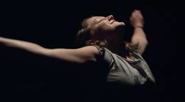 Кадр из фильма "Божья роса" - 2