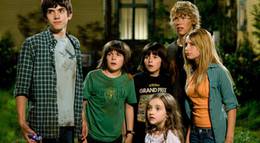 Кадр из фильма "Пришельцы на чердаке" - 2