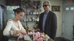 Кадр из фильма "Сломанные цветы" - 1