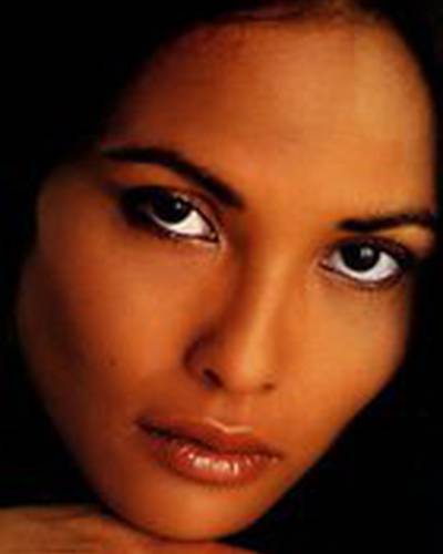 Лаура Гемсер фото