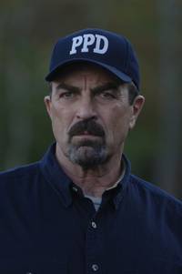 Кадр Правосудие Стоуна: Смерть в раю