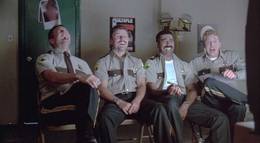 Кадр из фильма "Суперполицейские" - 1