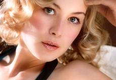 Кастинг: Джеймс МакЭвой, Розамунд Пайк и Уэс Бентли