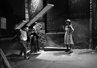 Кадр Любовь между каплями дождя