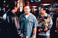 Кадр Сквозные ранения