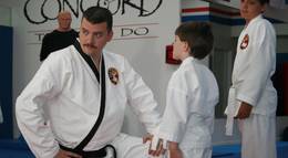 Кадр из фильма "Путь ноги и кулака" - 2