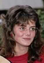 Луиз Бэйл фото