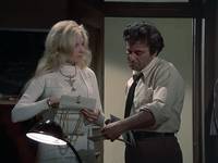 Кадр Коломбо: Старый портвейн