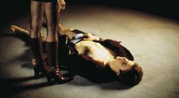 Кадр из фильма "Капли дождя на раскаленных скалах" - 1