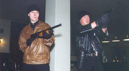 Кадр из фильма "Улицы разбитых фонарей" - 1