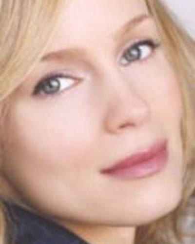 Лаура Риган фото