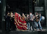 Кадр Стальное пианино