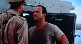 Кадр из фильма "Сахара" - 1