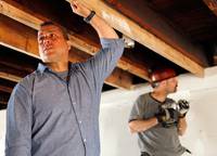 Кадр Строительная помощь