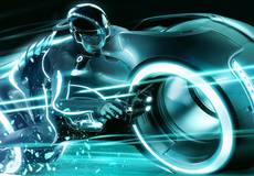 Джозеф Косински рассказал о втором «Троне» и ремейке «Черной дыры»