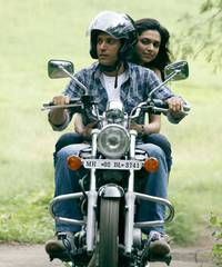 Кадр Картик звонит Картику