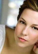 Ребекка Хендерсон фото