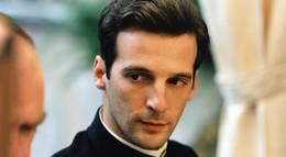 Кадр из фильма "Аминь" - 2