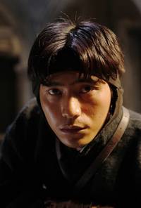 Кадр Пусть летят пули