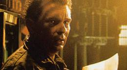 Кадр из фильма "Луна 44" - 2