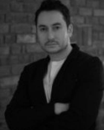 Люк Ховард фото