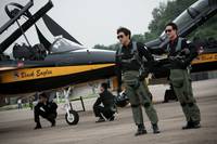 Кадр Взвейся в небо