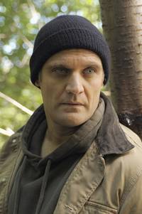 Кадр Быть человеком