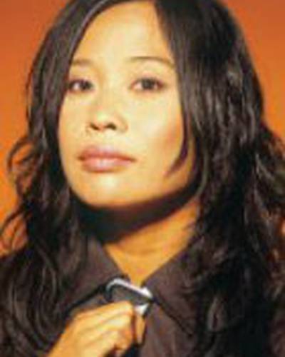 Сук-Йин Ли фото