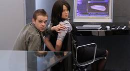 Кадр из фильма "Как ограбить банк" - 2