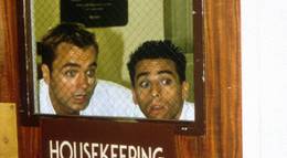 Кадр из фильма "Отдых на островах" - 2