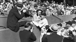 Кадр из фильма "Гордость янки" - 2