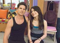 Кадр АйКарли