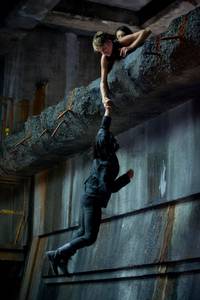 Кадр Дивергент, глава 2: Инсургент