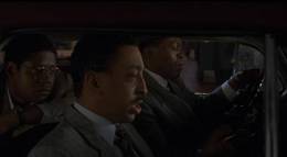 Кадр из фильма "Ярость в Гарлеме" - 2