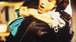 Кадр из фильма "Собиратель костей" - 1