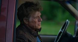 Кадр из фильма "Грязные игры" - 2