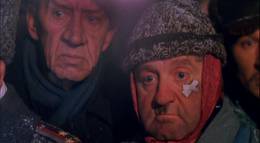 Кадр из фильма "Небеса обетованные" - 2