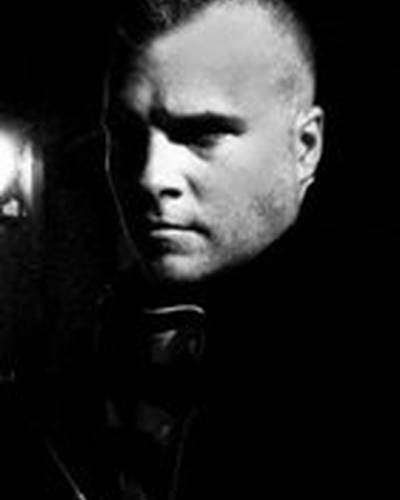 Матиас Фарнсворт фото